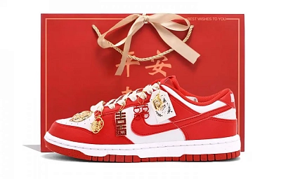 Nike Dunk Coverage Abrasion Resistant Low top Skateboard Shoes Unisex Red White