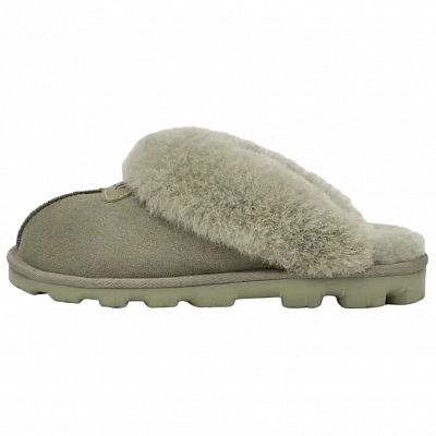UGG Abrasion Resistant Closed Toe Slippers Women's Green