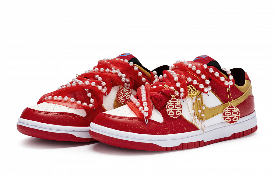 Nike Dunk 811 Manufacturing, Perfect Match Suoti Low Top Skateboard Shoes Women's Red Gold White купить в интернет-магазине Yoocart с быстрой доставкой по России.