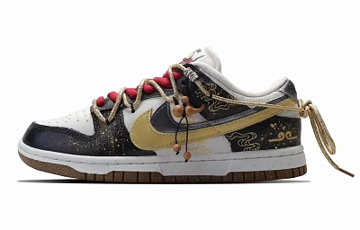 Nike Dunk Skateboard Shoes Women's Low top Gold