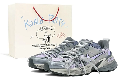 Nike V2K Run Low top Running Shoes Women's Light Purple
