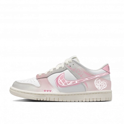 Nike Dunk Abrasion Resistant Slip Resistant Low top Skateboard Shoes, Women's Women's GS