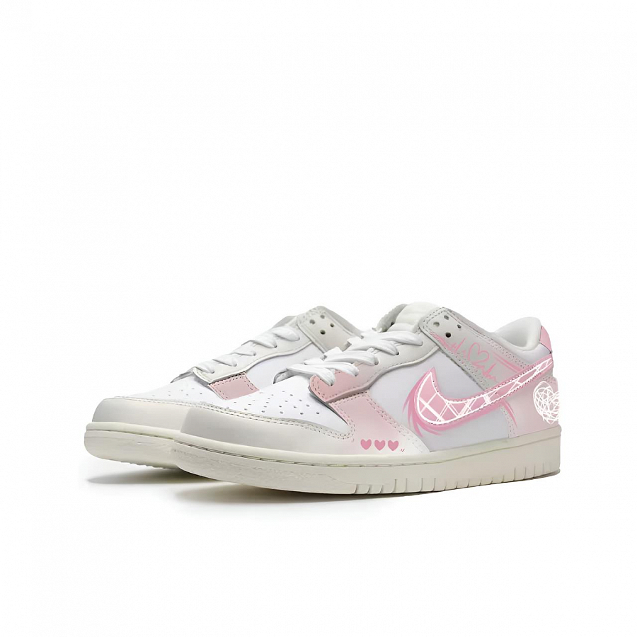 Nike Dunk Abrasion Resistant Slip Resistant Low top Skateboard Shoes, Women's Women's GS купить в интернет-магазине Yoocart с быстрой доставкой по России.