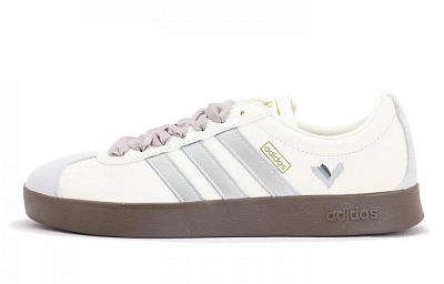 Adidas BARREDA Abrasion Resistant Low Top Skateboard Shoes Unisex Silver White