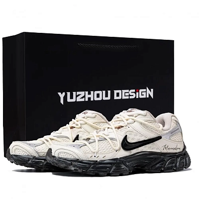 Nike V5 RNR Low top Running Shoes Unisex Ecru