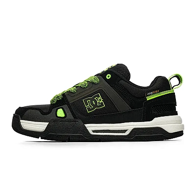 DC Shoes STAG Low top Skateboard Shoes Men's