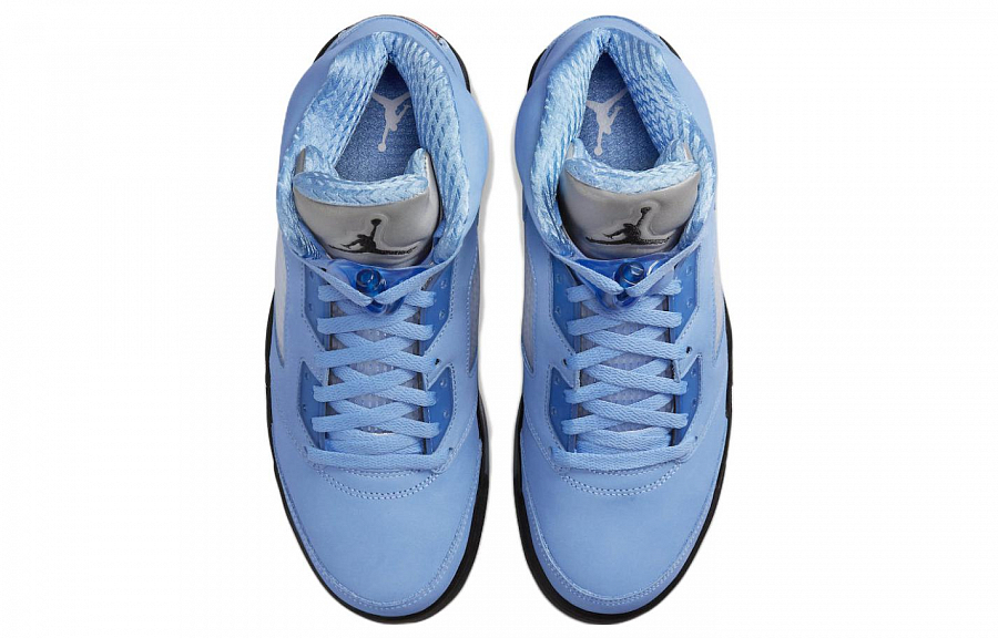 Jordan 5 Retro Unc University Blue купить в интернет-магазине Yoocart с быстрой доставкой по России.