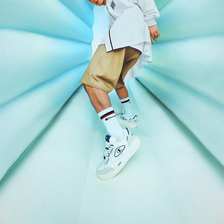 Champion Valve V2 Slip Resistant Cushioning Low Top Skateboard Shoes Unisex White купить в интернет-магазине Yoocart с быстрой доставкой по России.