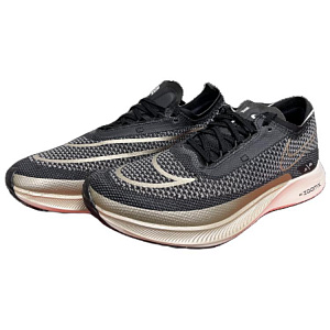 Nike Streakfly Black Metallic Gold Grain 2 4387012