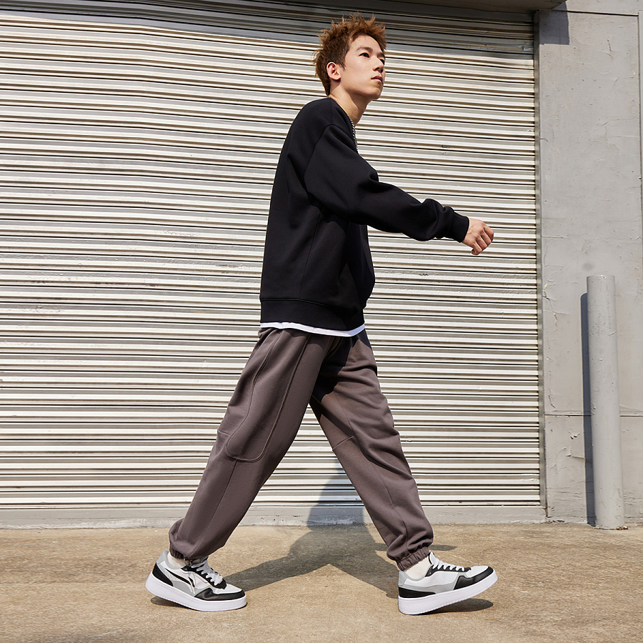 LINING Duda Skateboard Shoes Men's Low top Black/Standard White купить в интернет-магазине Yoocart с быстрой доставкой по России.