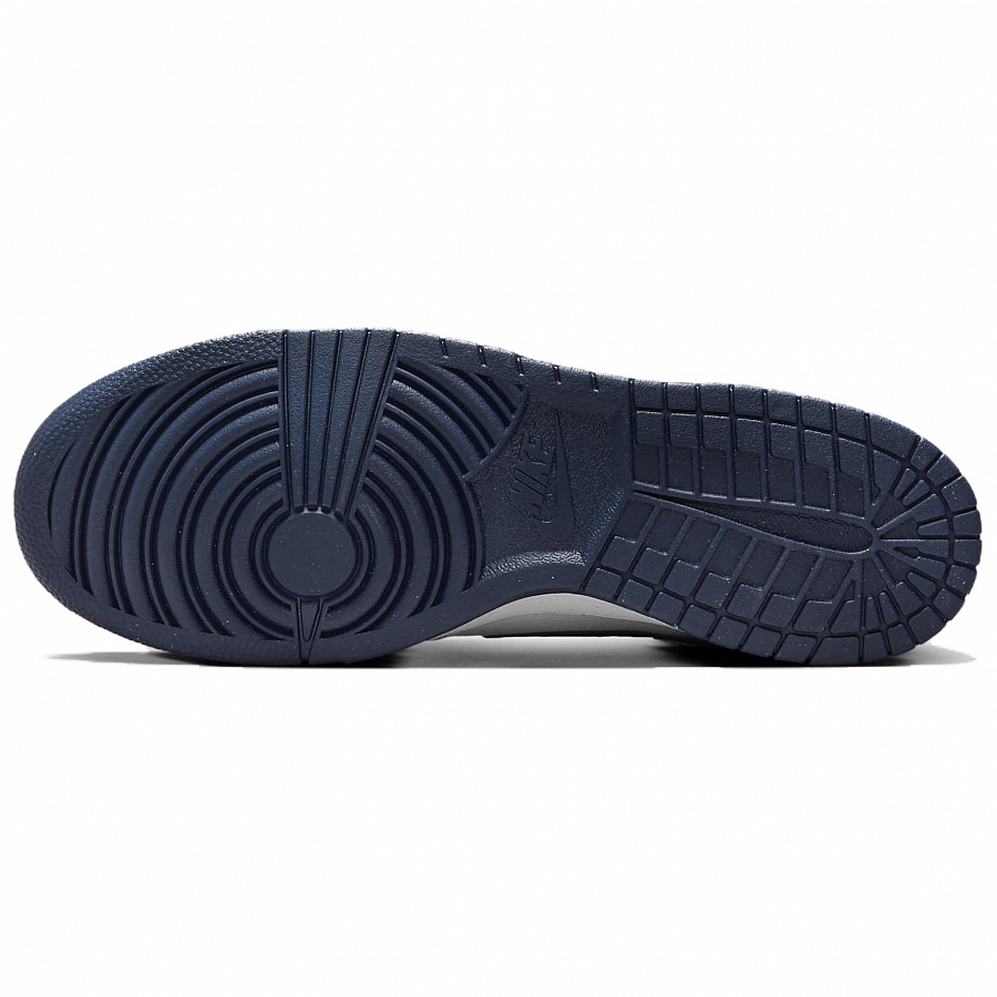 Nike Big Nike Low White/Midnight Navy купить в интернет-магазине Yoocart с быстрой доставкой по России.