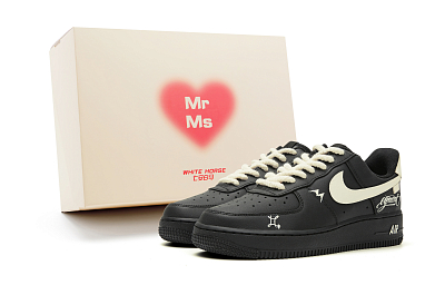 Nike Air Force 1 Abrasion Resistant Slip Resistant Low top Skateboard Shoes Unisex Beige Black