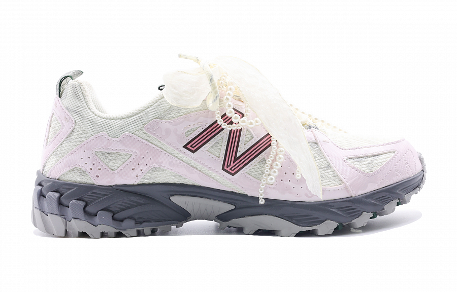 New Balance 610T Heartbeat Moments Abrasion Resistant Low top Hiking Shoes Unisex Pink купить в интернет-магазине Yoocart с быстрой доставкой по России.