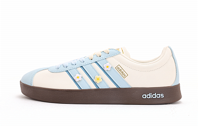 Adidas BARREDA Coverage Slip Resistant And Abrasion Resistant Low top Skateboard Shoes Women's White Blue