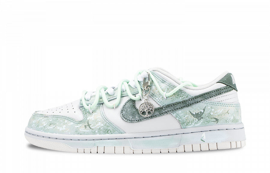 Nike Dunk Green Light Forest Abrasion Resistant Slip Resistant Low top Skateboard Shoes Unisex Green Apple купить в интернет-магазине Yoocart с быстрой доставкой по России.