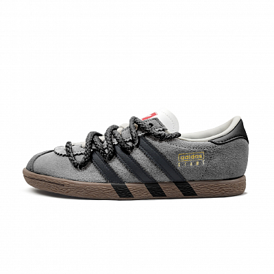 Adidas Neo Gray With Gold Logo Warrior Slip Resistant Low top Skateboard Shoes Unisex Brown
