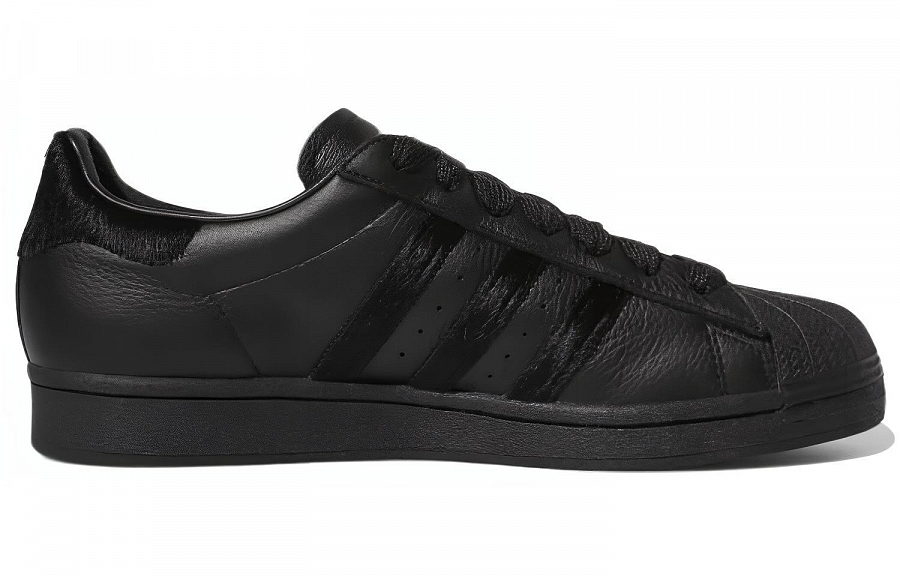 Superstar Adv Kader Sylla x Superstar Adv Adidas Originals 'Monochrome Black' купить в интернет-магазине Yoocart с быстрой доставкой по России.