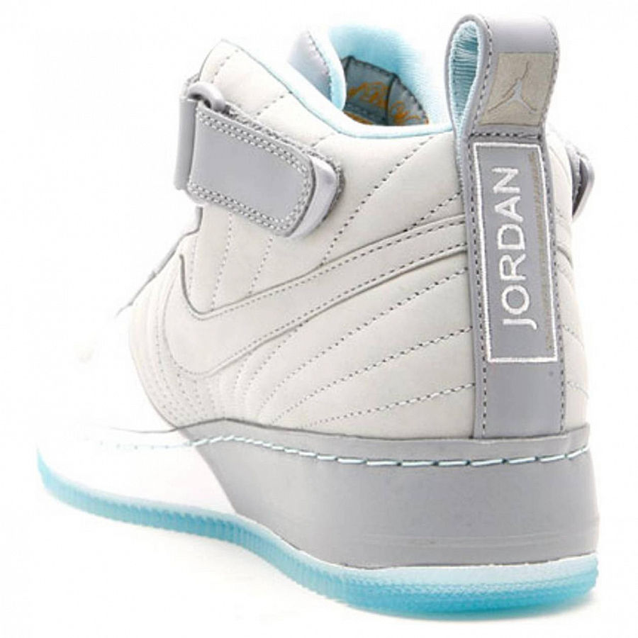 Air Jordan Fusion 12 Ls 'Glacier Ice' купить в интернет-магазине Yoocart с быстрой доставкой по России.
